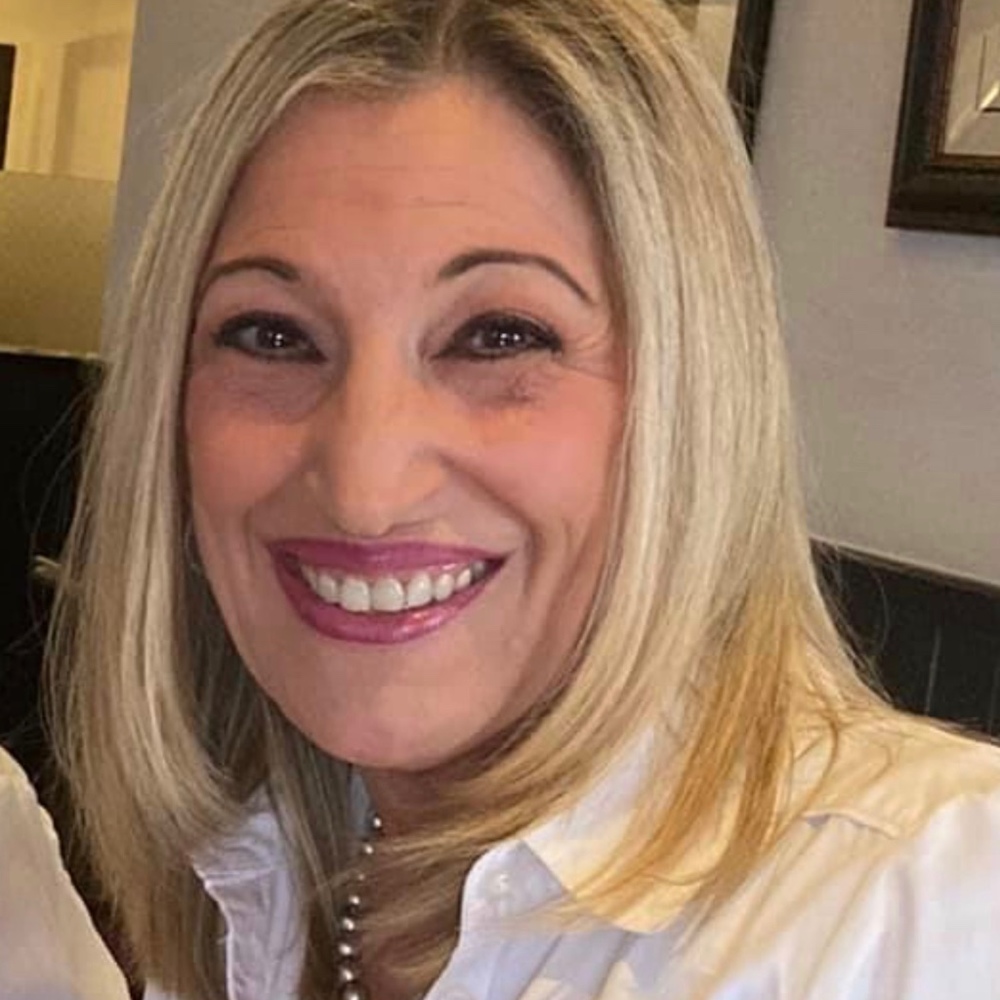 Meet your Posher, Marissa